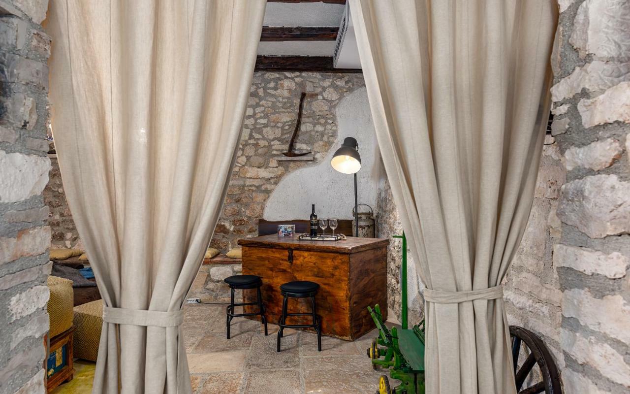 Casa Di Roccia Villa Marcana Bagian luar foto