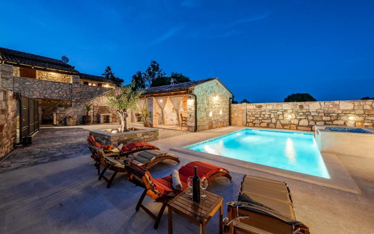 Casa Di Roccia Villa Marcana Bagian luar foto